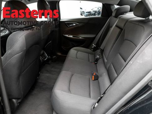 Used 2023 Chevrolet Malibu LT FWD image 21