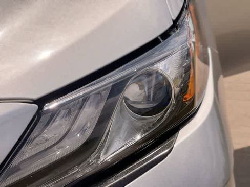 Used 2021 Toyota Camry XSE image 24