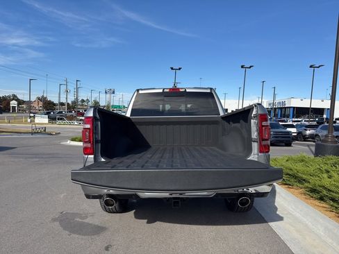 Used 2022 RAM 1500 Laramie image 12