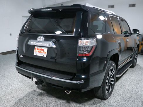 Used 2024 Toyota 4Runner Limited AWD/4WD image 7