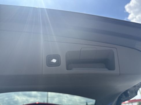 Used 2021 Cadillac XT5 Premium Luxury w/ LPO, Premium Carpet Package image 32