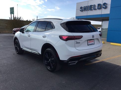 Used 2024 Buick Envision Sport Touring image 9