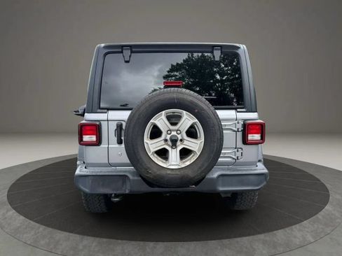 Used 2018 Jeep Wrangler Unlimited Sport S AWD/4WD image 6