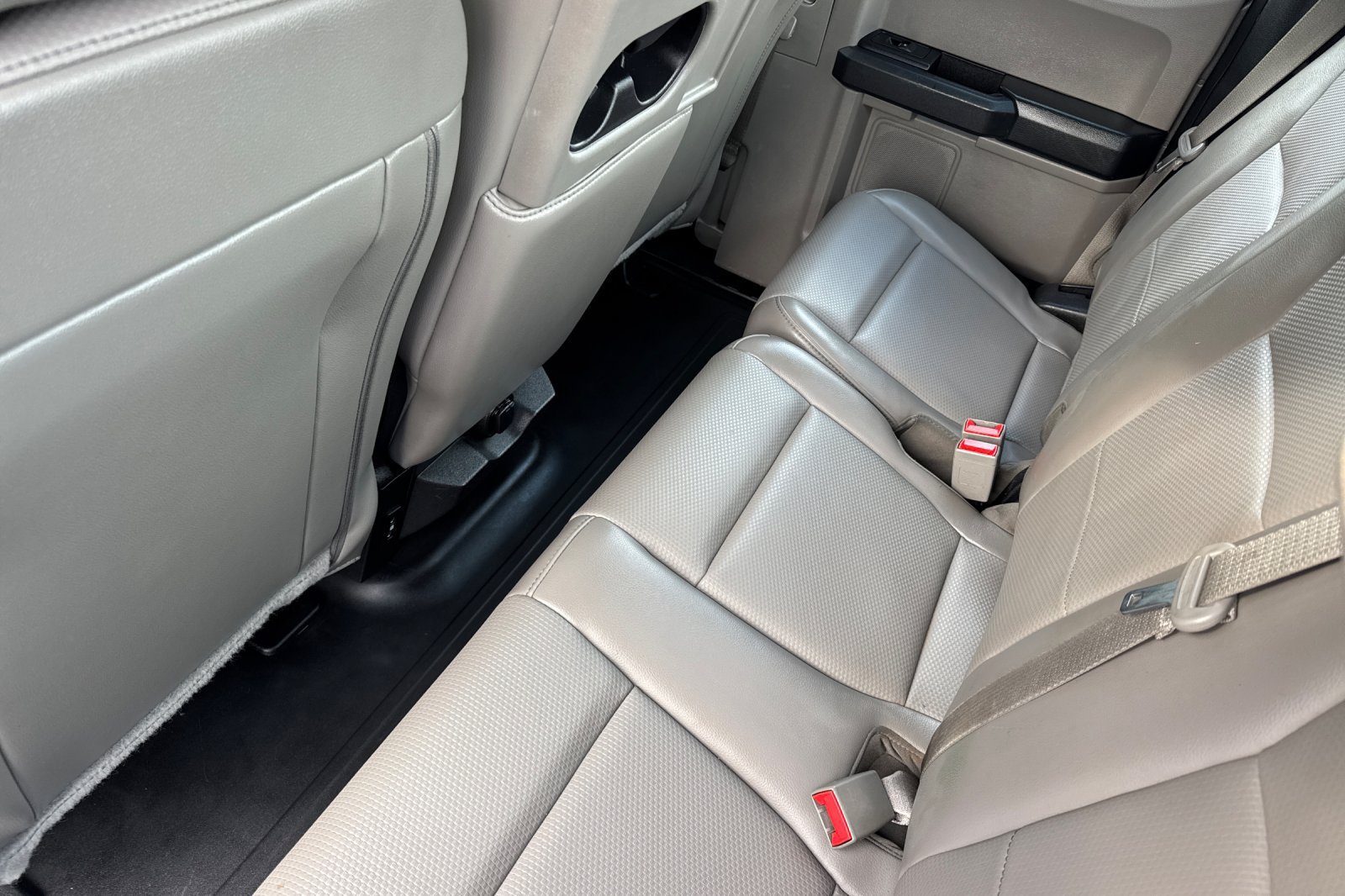 Used 2019 Ford F150 XL w/ Equipment Group 101A Mid AWD/4WD image 12