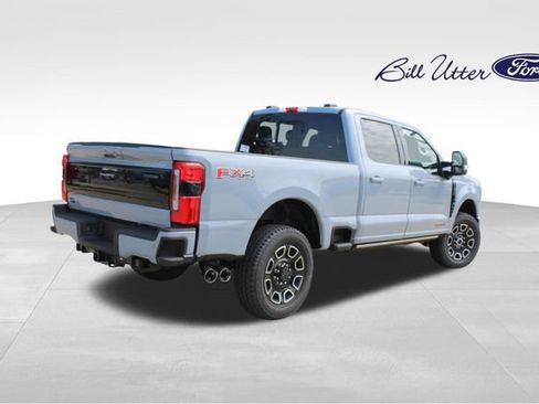 New 2026 Ford F250 Platinum AWD/4WD image 3