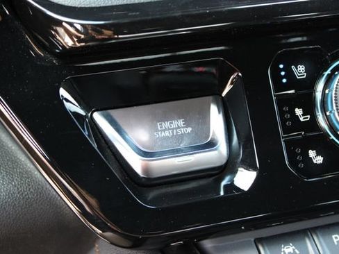 Used 2024 GMC Sierra 1500 AT4 w/ Technology Package AWD/4WD image 25