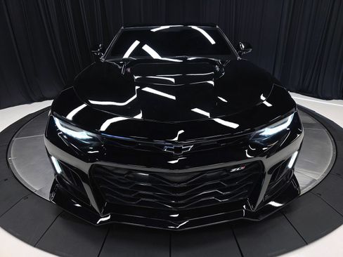 Used 2021 Chevrolet Camaro ZL1 RWD image 50