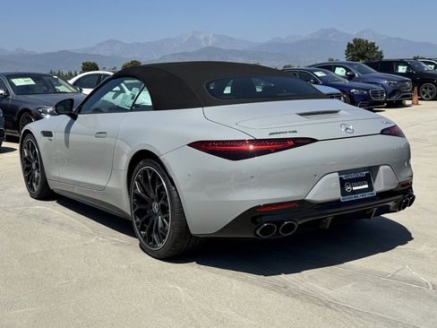 New 2025 Mercedes-Benz SL 43 AMG image 10