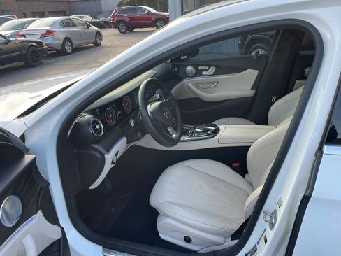 Used 2017 Mercedes-Benz E 300 4MATIC w/ Premium 1 Package image 17