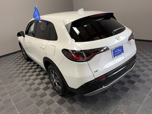 Used 2025 Honda HR-V EX-L image 9