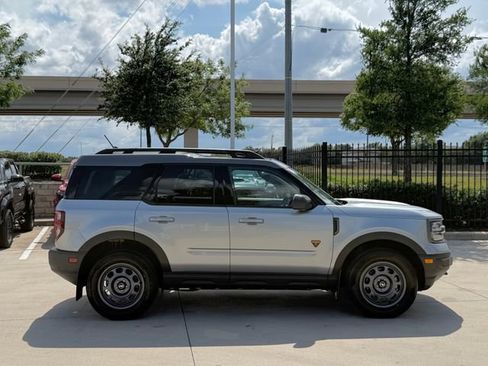 Used 2021 Ford Bronco Sport Badlands w/ Badlands Package AWD/4WD image 4