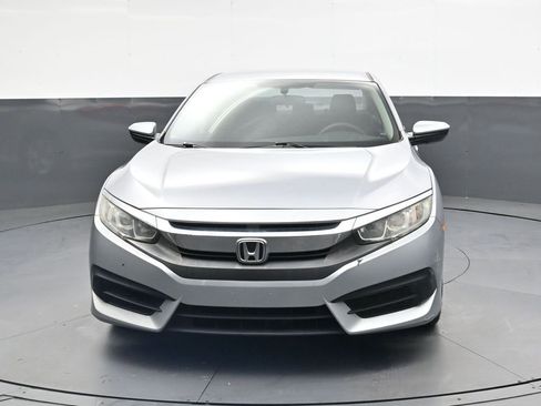 Used 2018 Honda Civic LX image 9