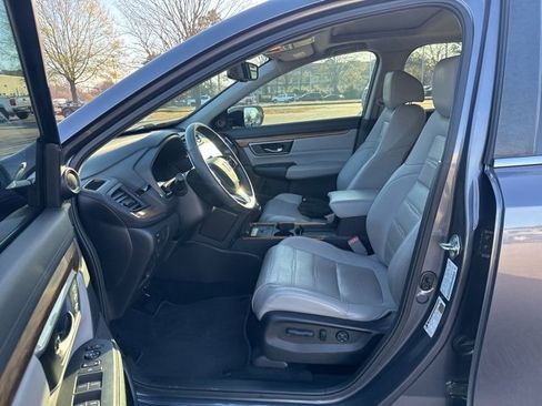 Used 2020 Honda CR-V Touring image 9