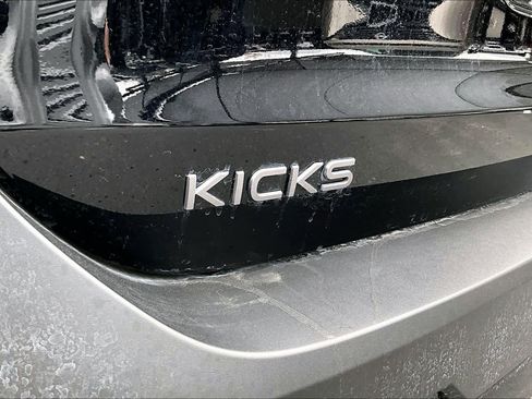 New 2026 Nissan Kicks SR image 15