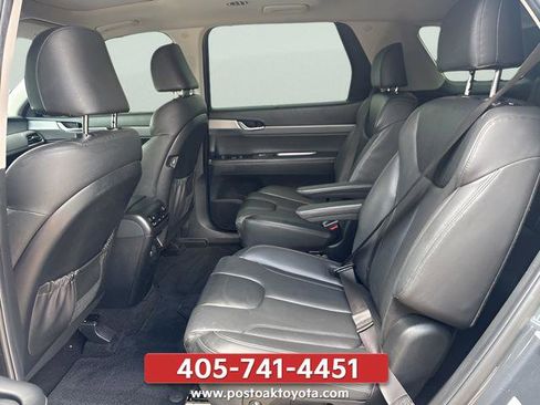 Used 2022 Hyundai Palisade SEL w/ Premium Package FWD image 7