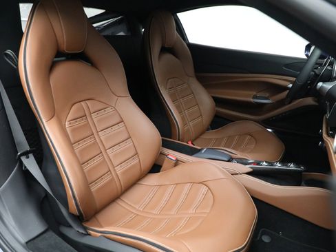 Certified 2022 Ferrari F8 Tributo RWD image 19
