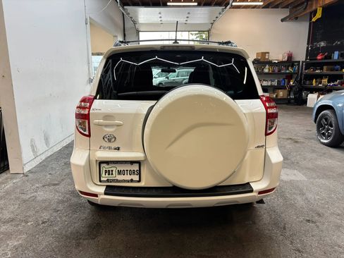 Used 2012 Toyota RAV4 4WD w/ Value Pkg image 6
