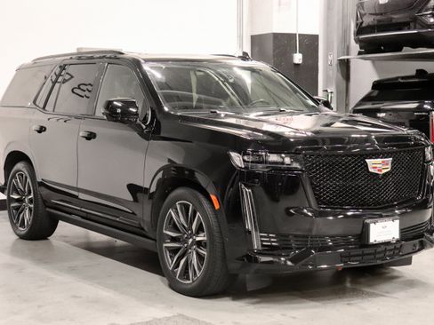 Certified 2023 Cadillac Escalade Sport Platinum AWD/4WD image 7
