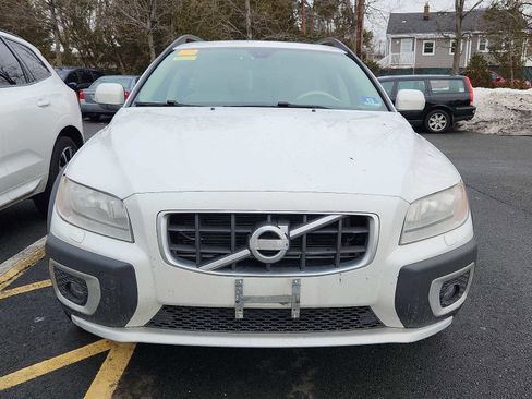 Used 2010 Volvo XC70 3.2 image 2