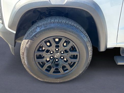 Used 2024 Chevrolet Colorado Trail Boss w/ Advanced Trailering Package AWD/4WD image 15