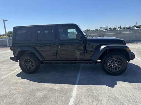 Used 2025 Jeep Wrangler Sport S image 20
