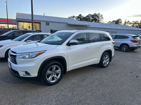Used 2016 Toyota Highlander Limited image 10