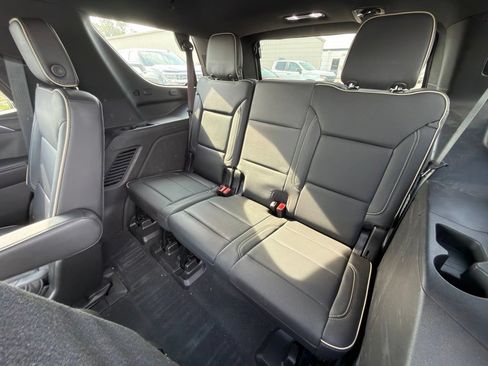 Used 2021 GMC Yukon SLT w/ SLT Luxury Plus Package AWD/4WD image 17
