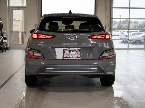 Used 2023 Hyundai Kona SE FWD image 8