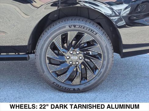 New 2026 Lincoln Navigator Reserve w/ Jet Appearance Package AWD/4WD image 6