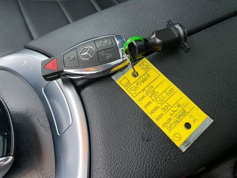 Certified 2016 Mercedes-Benz GLC 300 4MATIC image 34