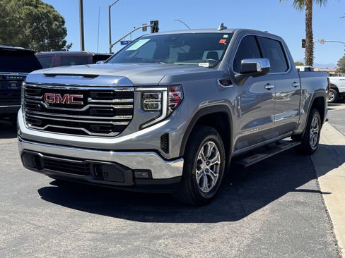Used 2024 GMC Sierra 1500 SLT w/ SLT Convenience Package RWD image 3