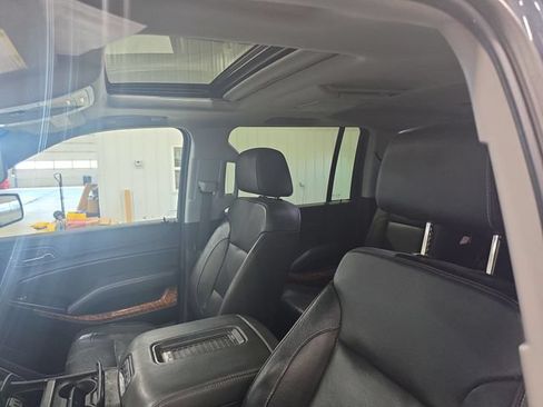 Used 2019 Chevrolet Suburban Premier AWD/4WD image 16