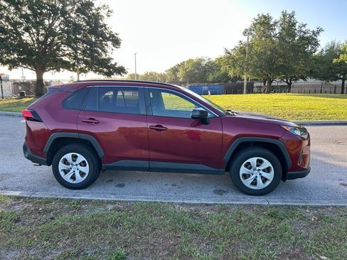 Used 2019 Toyota RAV4 LE image 6