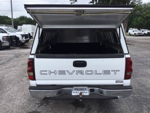 Used 2006 Chevrolet Silverado 1500 W/T RWD image 9