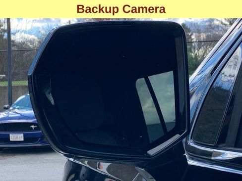 Used 2023 Chevrolet Suburban LS image 8