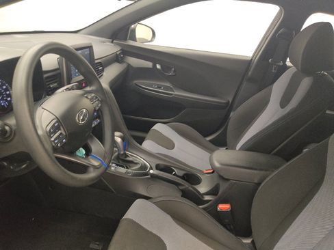 Used 2019 Hyundai Veloster 2.0 FWD image 17