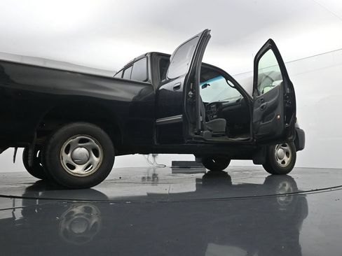 Used 2003 Toyota Tundra SR5 w/ SR5 Extra Value Pkg RWD image 39