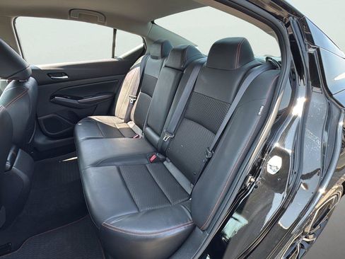 Used 2024 Nissan Altima 2.5 SR FWD image 19