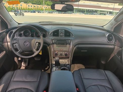 Used 2017 Buick Enclave Leather FWD image 23