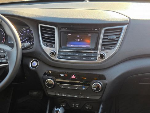 Used 2016 Hyundai Tucson Sport image 3