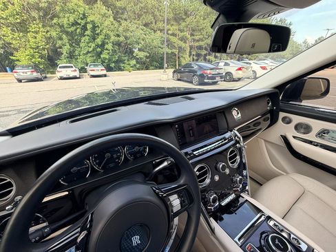 Used 2019 Rolls-Royce Cullinan AWD/4WD image 30