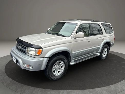Used 2000 Toyota 4Runner Limited AWD/4WD image 11