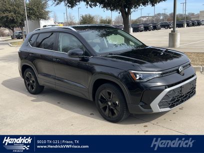 Certified 2025 Volkswagen Taos SE w/ Panoramic Sunroof Package