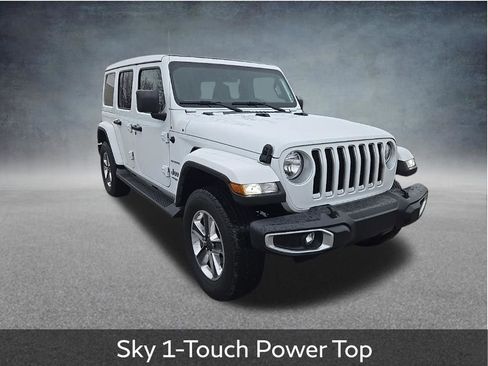 Used 2022 Jeep Wrangler Unlimited Sahara w/ Cold Weather Group image 6