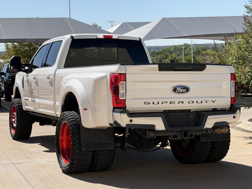 Used 2017 Ford F350 Lariat w/ Lariat Ultimate Package AWD/4WD image 4