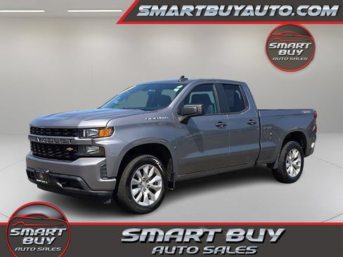 Used 2020 Chevrolet Silverado 1500 Custom w/ Custom Convenience Package AWD/4WD image 1