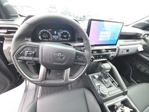 New 2026 Toyota Tacoma Limited AWD/4WD image 9