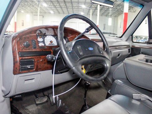 Used 1997 Ford F350 4x4 Regular Cab image 34