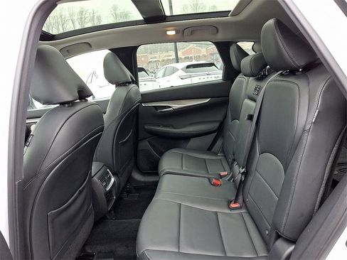 Used 2023 INFINITI QX50 Luxe image 11