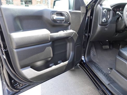 Used 2023 GMC Sierra 1500 Pro w/ Graphite Edition AWD/4WD image 15